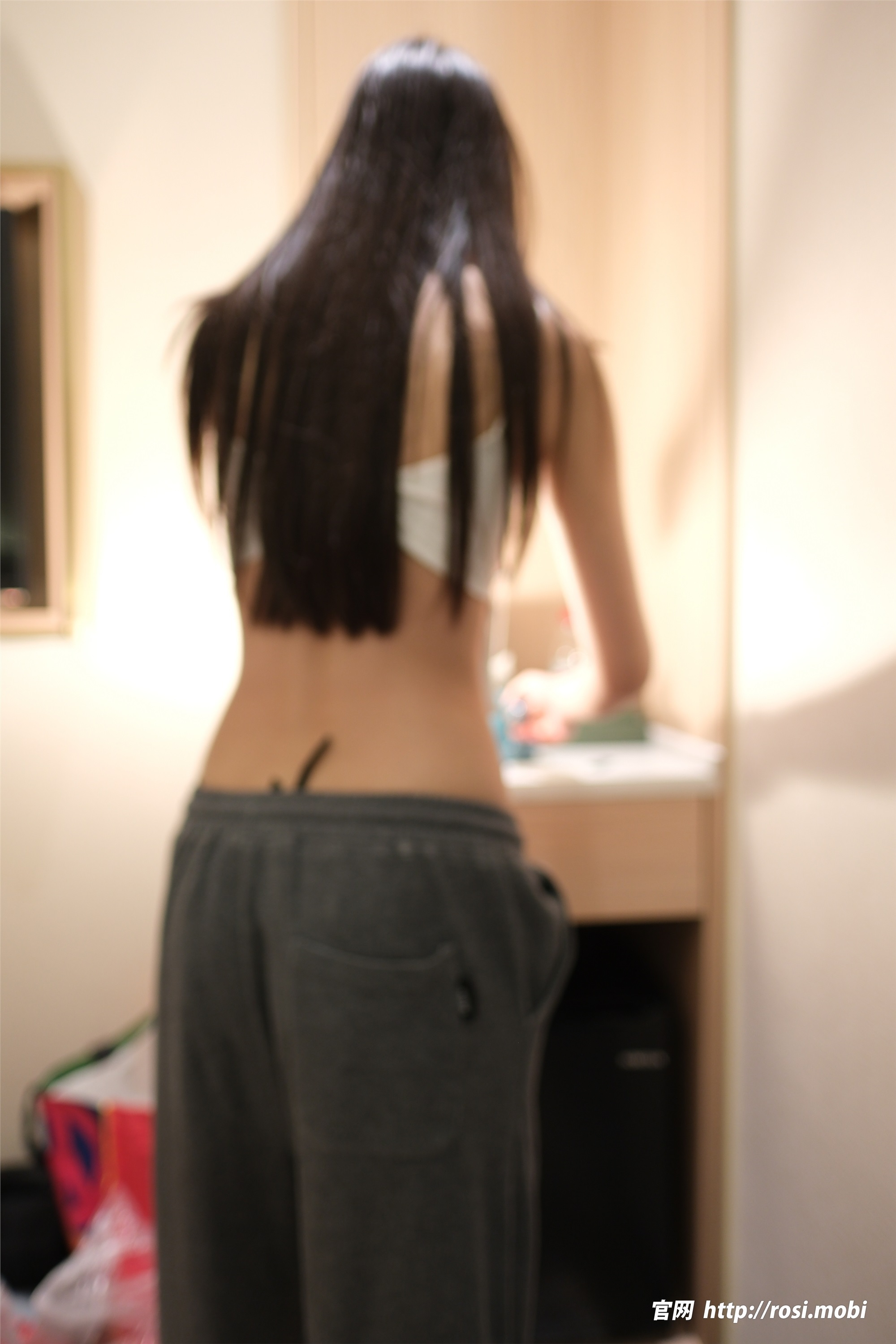 ROSI写真 2025.05.14 NO.4909